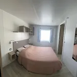 Mobile-home Le Badwill مكان تخييم *