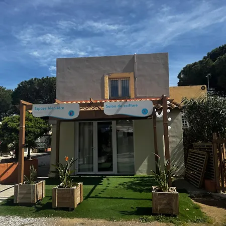 אתר קמפינג Mobile-home Le Badwill קאנט אן רוסיון